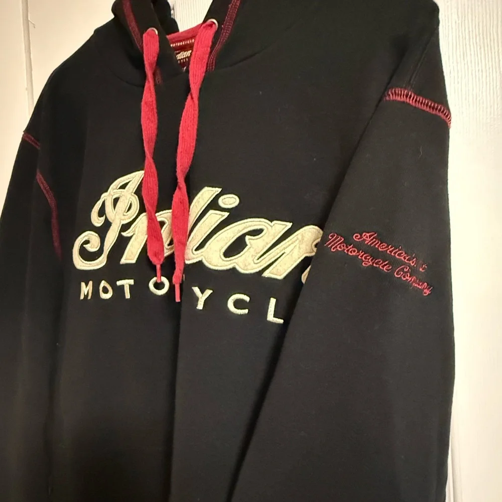 Indian Motorcycle Black Hoodie - Picture 2 of 4
